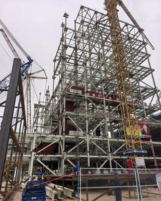 Stały budynek ze stali Konstrukcje metalowe Konstrukcja Skład Samozachowywanie Budynek ze stali