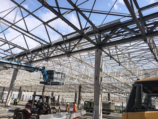 Modułowa stalowa instalacja przemysłowa do obróbki mechanicznej Zestawy śrub kotwiących Niestandardowa szerokość pola Kompletna dokumentacja techniczna
